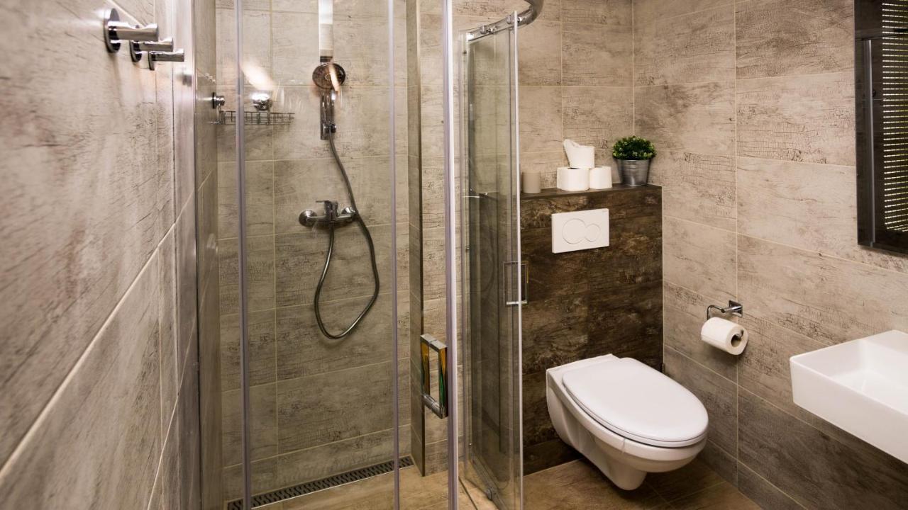 Flying Bed Apartment Close To Prague Castle And Airport 外观 照片