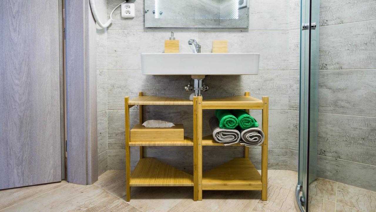 Flying Bed Apartment Close To Prague Castle And Airport 外观 照片