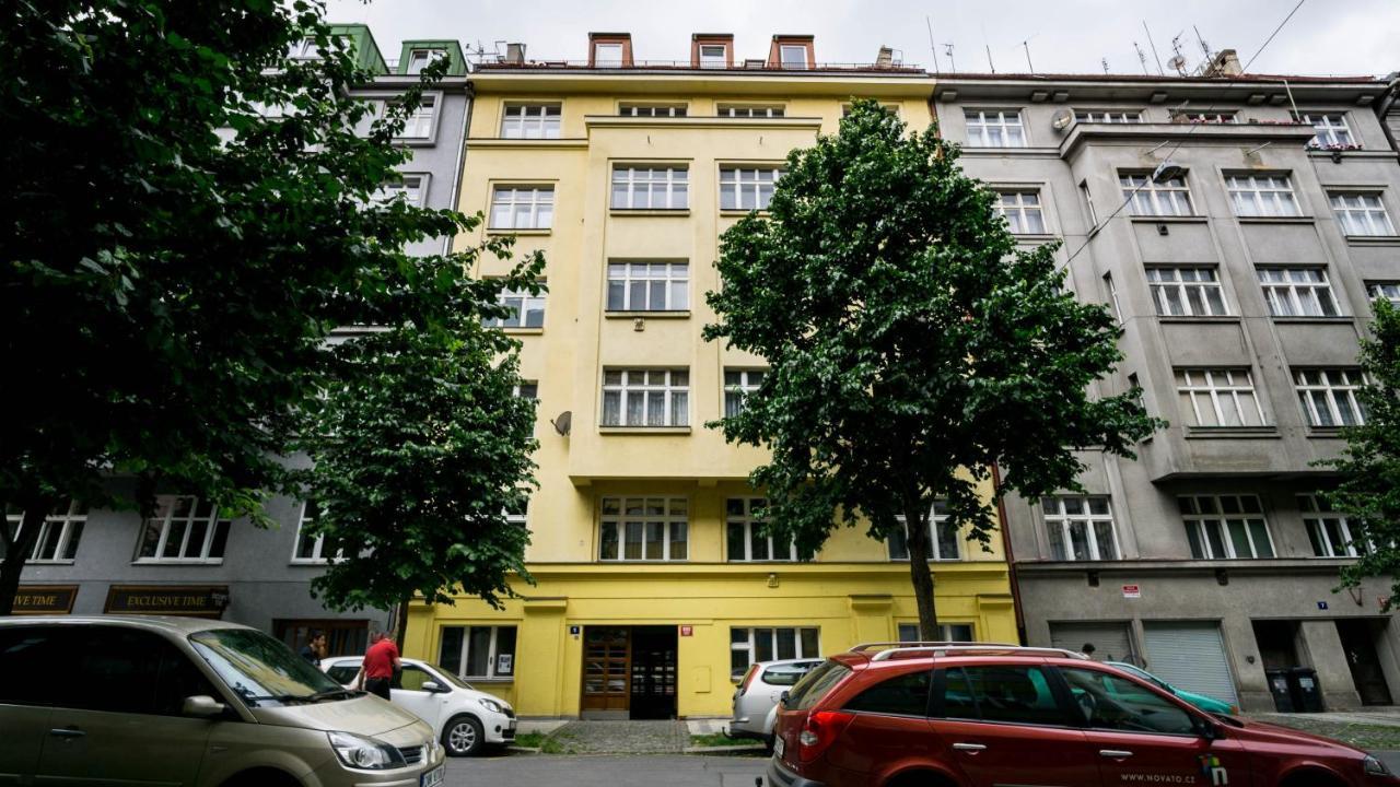 Flying Bed Apartment Close To Prague Castle And Airport 外观 照片