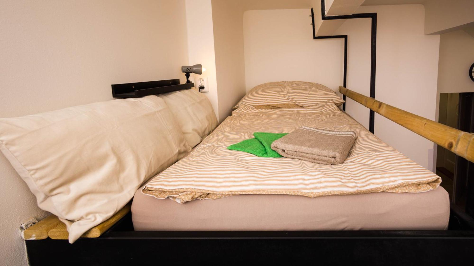 Flying Bed Apartment Close To Prague Castle And Airport 客房 照片